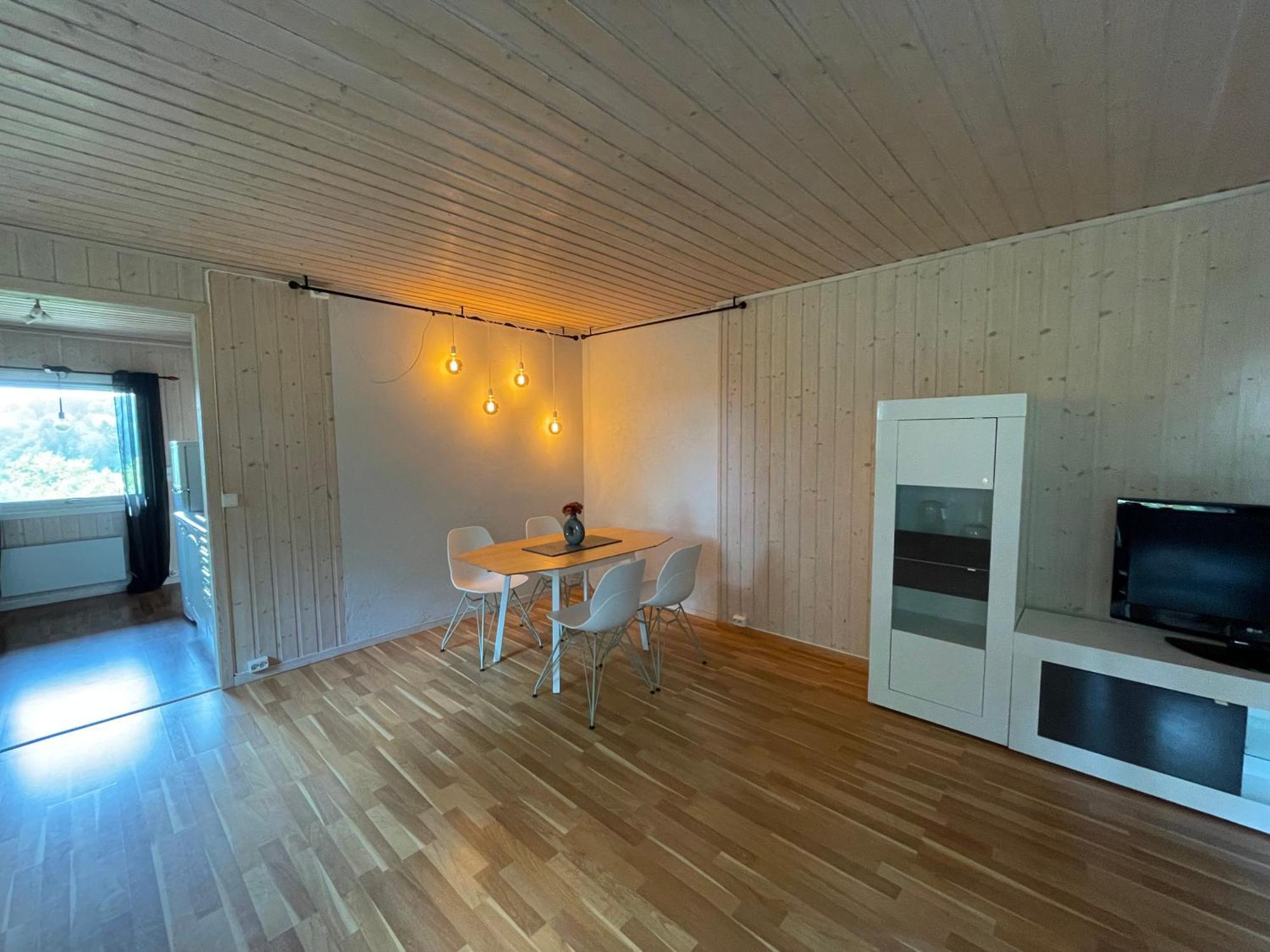 Sentral Og Romslig Leilighet Naert Senja Finnsnes Extérieur photo