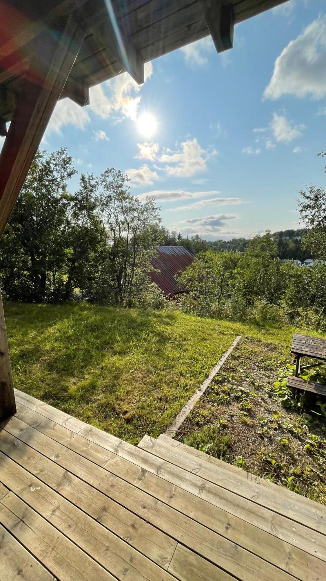 Sentral Og Romslig Leilighet Naert Senja Finnsnes Extérieur photo